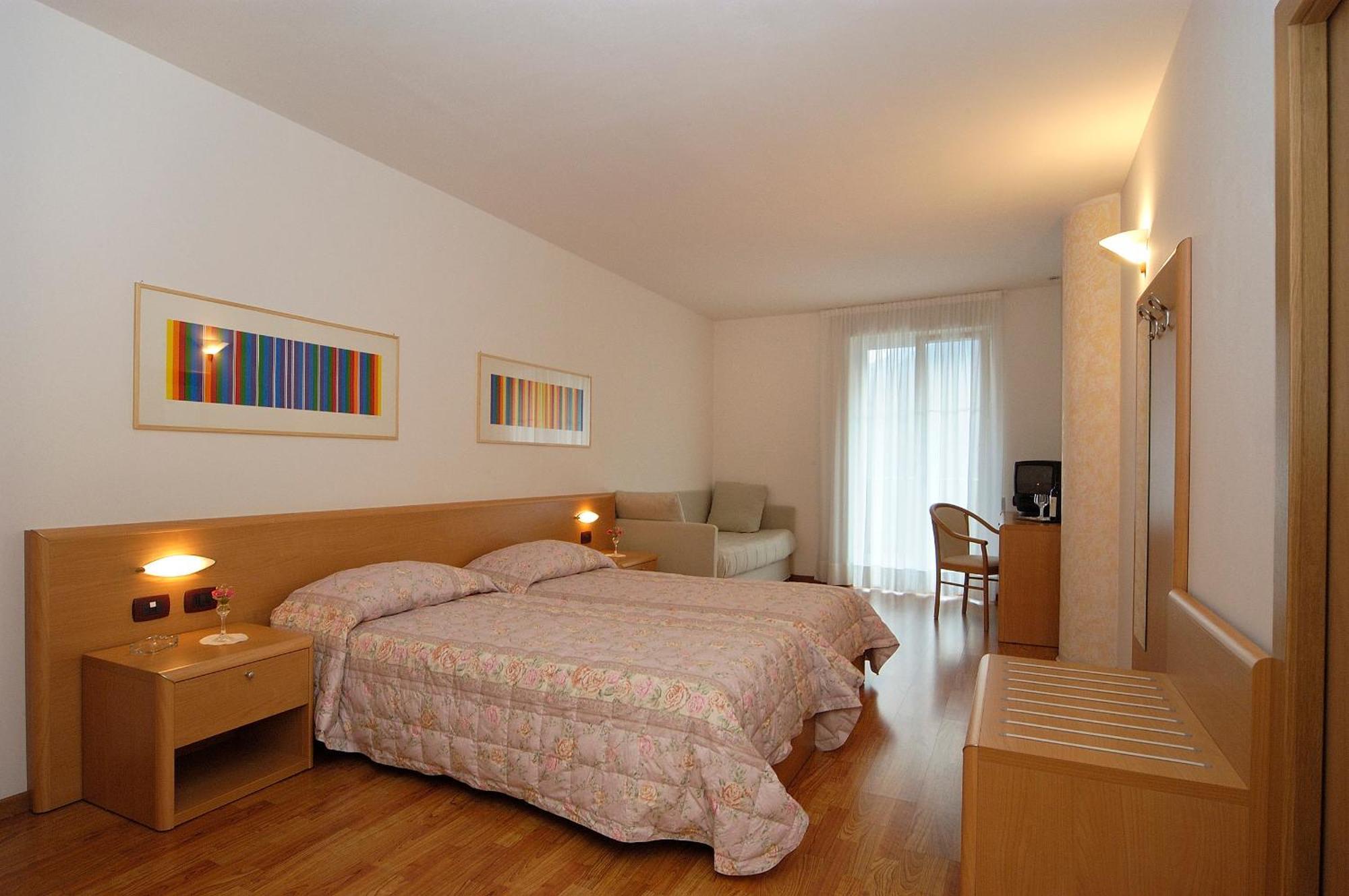 Hotel Karinhall ترينتو المظهر الخارجي الصورة