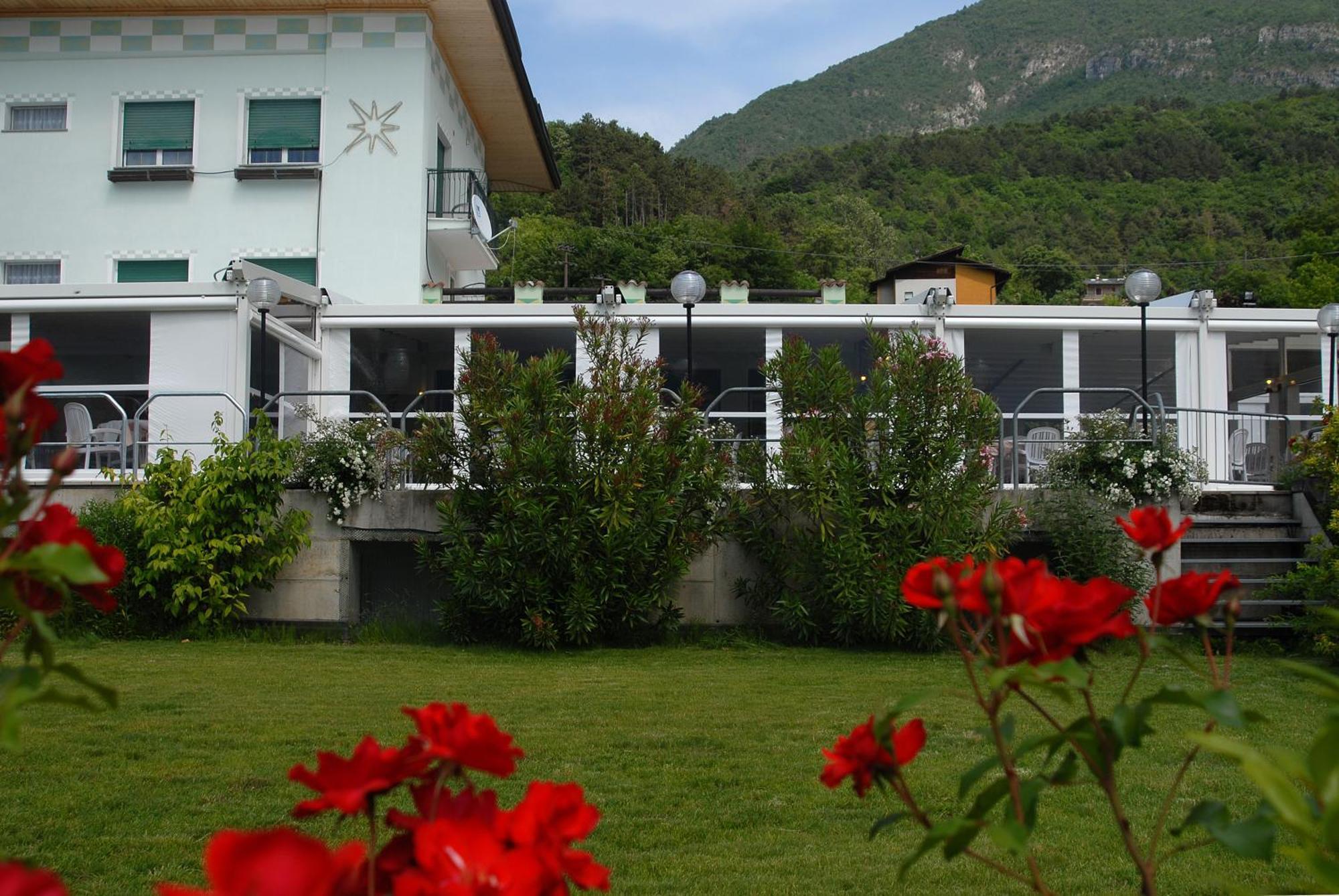 Hotel Karinhall ترينتو المظهر الخارجي الصورة