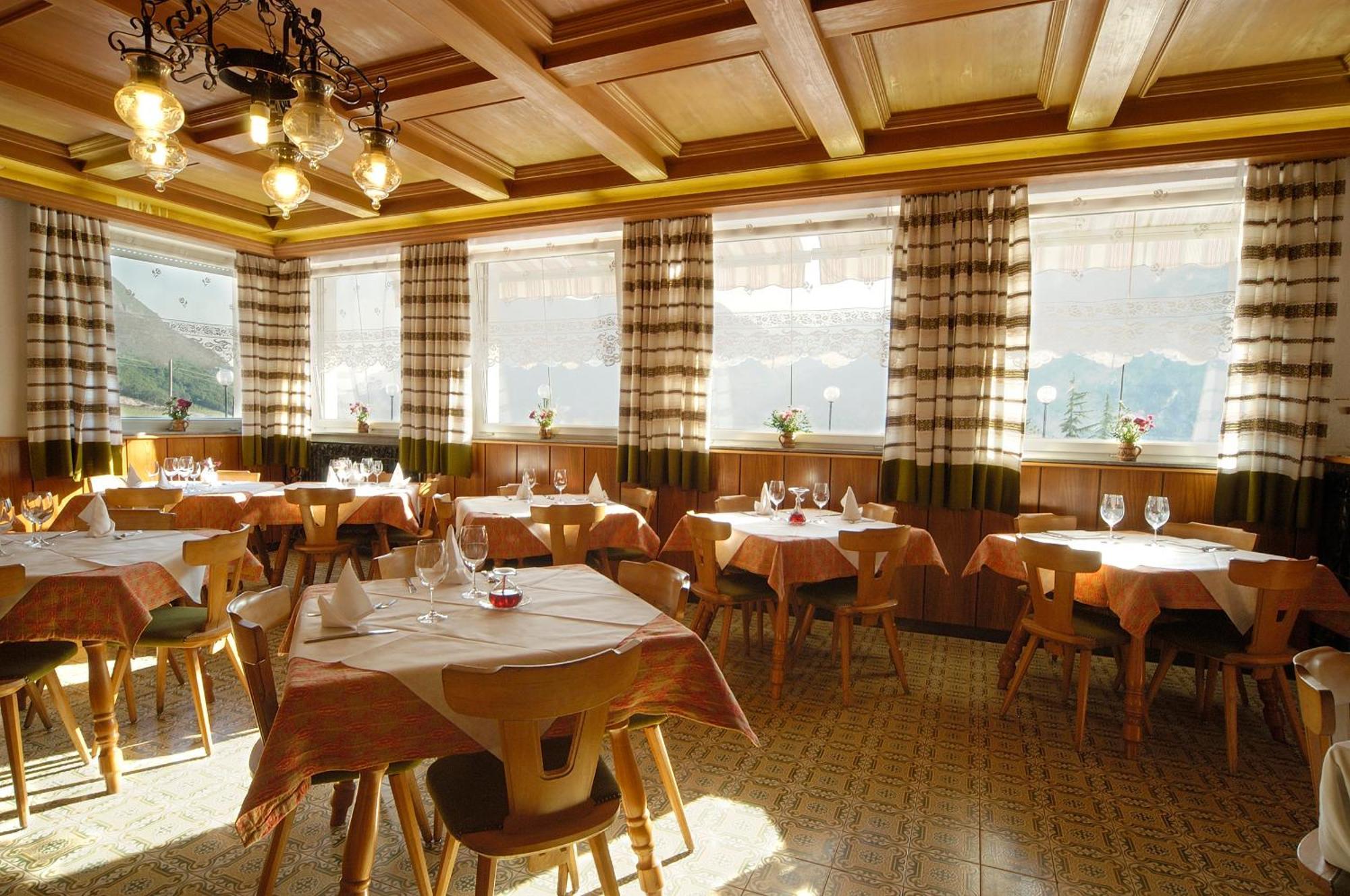 Hotel Karinhall ترينتو المظهر الخارجي الصورة